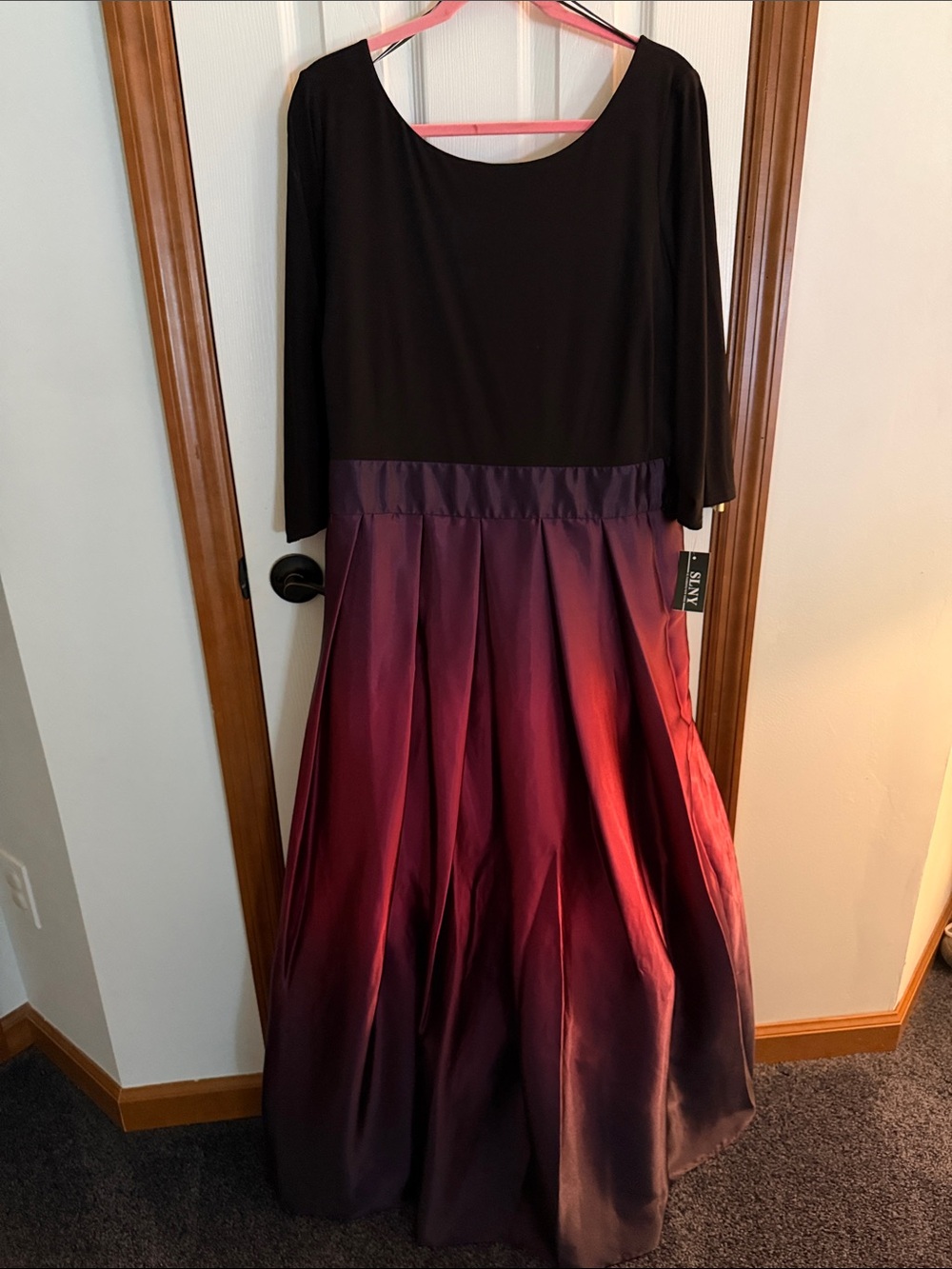 SLNY Black Bodice with Burgundy Ombre Full Skirt Long-Sleeve Dress